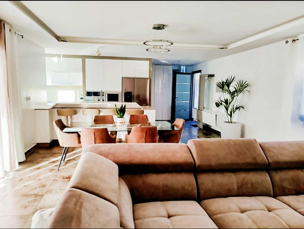 2ce3afa7-daf8-497d-a427-b3ef0344b3a8